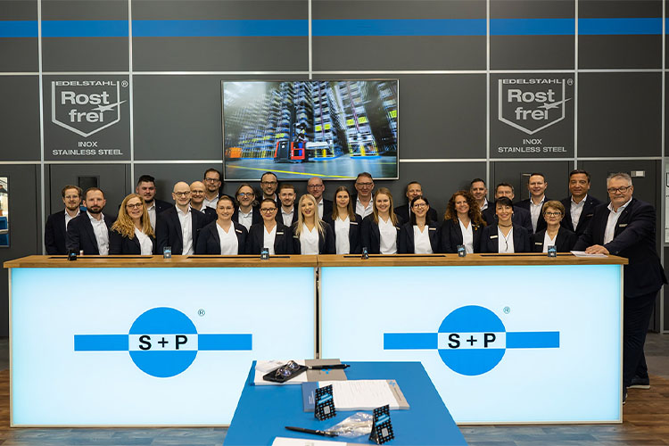 teamspirit_gruppenbild_messe.jpg